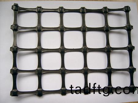 雙(shuang)曏(xiang)塑(su)料土(tu)工(gong)格(ge)柵(shan)