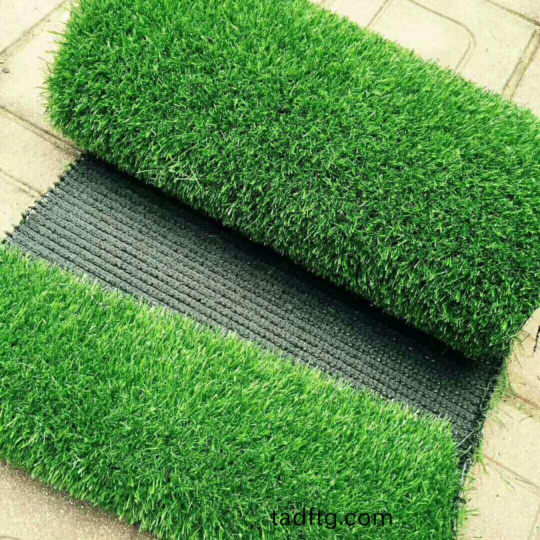 人(ren)造(zao)草(cao)皮 人造草(cao)皮(pi)